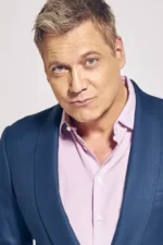 Holt McCallany