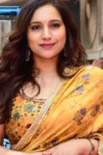 Zoya Hussain