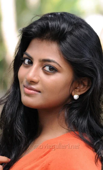 Anandhi